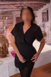 Masajes eroticos en Madrid: Elena masajista experta ,manos de seda.Metro: el Carmen