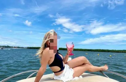 Chicas escorts en Cantabria: Primera vez