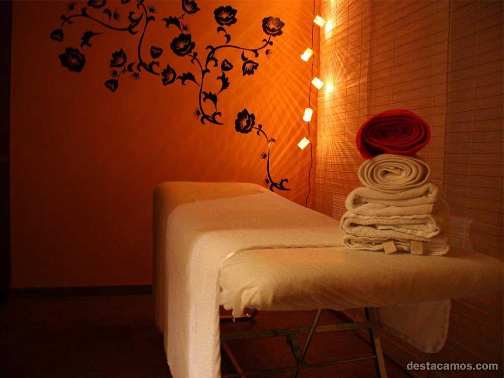 601396251: Masajista canario titulado