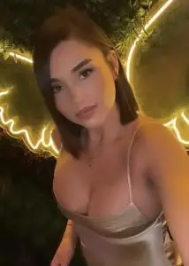 Chicas escorts en Valencia: SOY MARTINA UNA AUTENTICA DIVA DE LA VIDA NOCTURNA