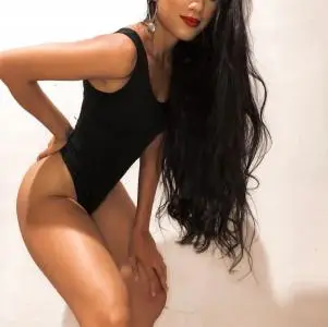 Chicas escorts en Valencia: MORENAZA DE BUEN ROLLO