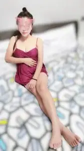 Chica de compañía en Madrid: ATRACTIVAS ASIÁTICAS METRO VENTAS / DIEGO DE LEÓN // 688163007