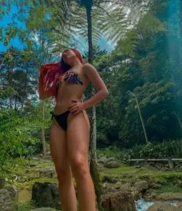 Chicas escorts en Asturias: JOVEN PELI ROJA NUEVA EN LA CIUDAD