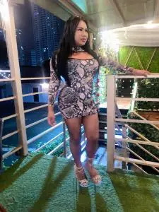 Travestis en Madrid: Noverdad hermosa transexual latina Ariadna