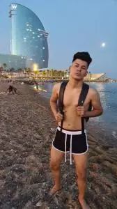 Chaperos - Escorts hombres en Barcelona: Recién llegado ala ciudad