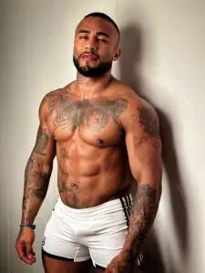 Chaperos - Escorts hombres en Barcelona: Aragom chico colombiano bisexual