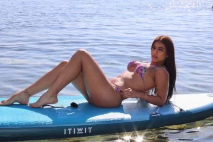 Travestis en Granada: Ashy zans colombiana