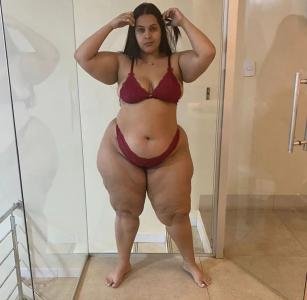 Videollamada en Badajoz: novedad gordita caderona rellenita 24h