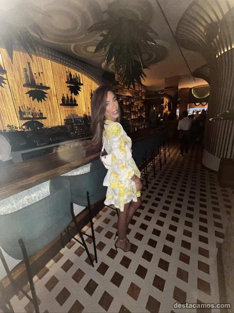 617212958: Alice Marques TWITTER: @Prnstar_AliceM