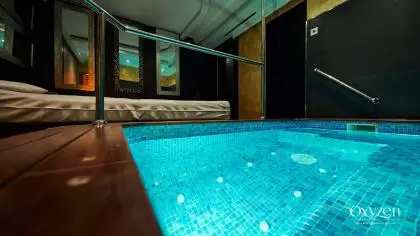 Chicas escorts en Barcelona: ATRÉVETE AL P E G G I N G!!