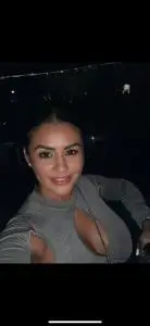 Chicas escorts en Navarra: colombiana bella. ,,, y salidas 24 hrs💯🍗