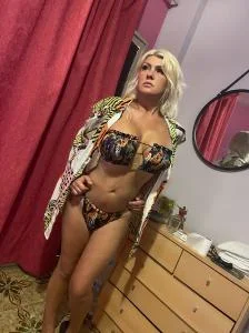 Chicas escorts en Alicante: Victoria madurita