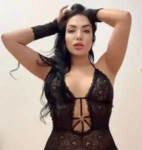 Chicas escorts en Zaragoza: brasileña hermosa y . Mucho más guapa personalmente