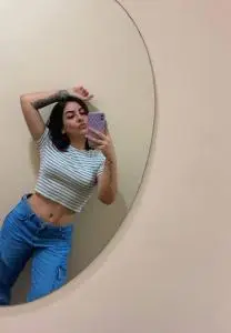 Chicas escorts en Valencia: JOVEN DELGADA