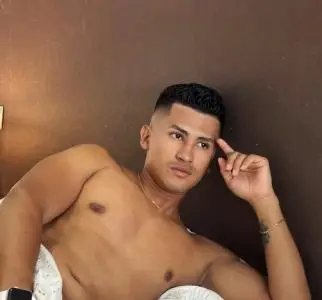 Chaperos - Escorts hombres en Madrid: ven y disfruta sal de la rutina