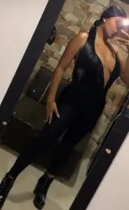 Chicas escorts en Pontevedra: THALIA AMIGA JOVEN SALIMOS