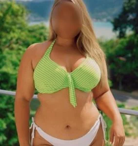 Masaje sin final feliz en Barcelona: Masajista titulada, latina💕💕 estudiante de Fisioterapia L'Eixample