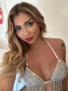 Travestis en Ibiza: Nanda para una maravillosa experiencia en Ibiza