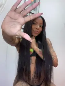 Chicas escorts en Valencia: MARIA DEL MAR GUAPISIMA COLOMBIANA MUY INQUIETA