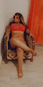 Masajes eroticos en Gerona: Masajes relajantes en camilla,soy  joven