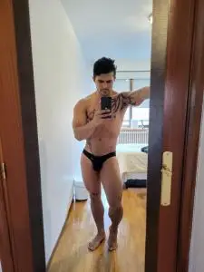 Escort hombre en La Rioja: Deportista latino quiromasajista en logroño