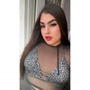 Travestis en Barcelona: Ashley dulce, tierna y muy femenina de paso por tu ciudad