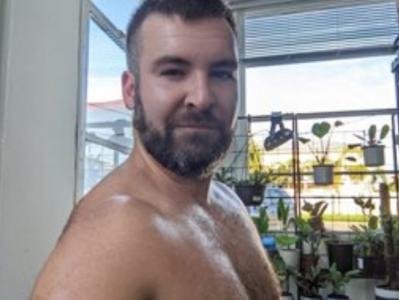Escort masculino en Murcia: Panderonas gorditas