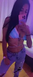 Chica de compañía en Valencia: Sofia muy simpática y aplicada