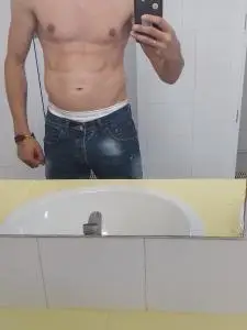 Escort hombre en Navarra: Ale