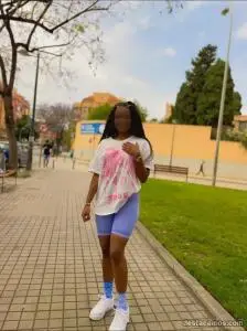 Chicas escorts en Valencia: HALLY TU ENCANTADORA LATINA EN VALENCIA