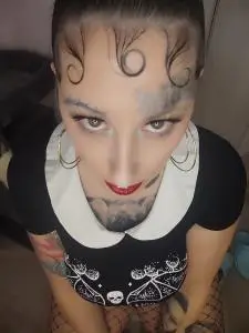 Videollamada en Alicante: CHICA  Y  PARA VÍDEOLLAMADA