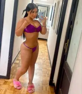 Chicas escorts en Pontevedra: EXCLUSIVA JOVENCITA COLOMBIANA NOVEDAD EN TU CIUDAD