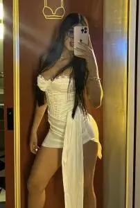 Chicas escorts en Barcelona: Hola soy Sofi Colombia nueva en la ciudad