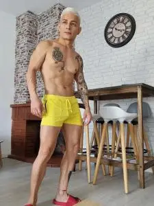 Acompañante en Valencia: SCORT LATINO MUY  EN VALENCIA. FOTOS CON EL SELLO DE VERIFICACIÓN