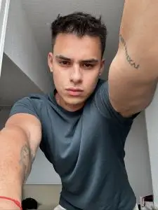 Hombre de compañía en Las Palmas: CHICO LATINO - LAS PALMAS - playa del inglés