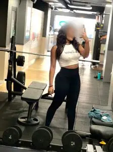 Escort en Alicante: Tómate tu tiempo y relájate desde 40 rosas