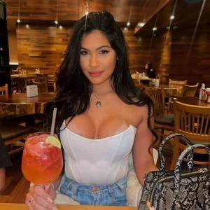 Masajista no sexual en Tenerife: Chica nueva canaria