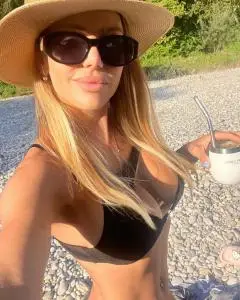 Chica escort en Burgos: La vida es mss bella con masaje y relax!