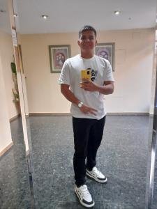 Hombre de compañía en Cuenca: Estamos De Vuelta Por Cuenca