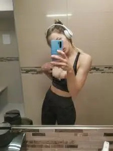 Linea erotica - cibersexo - cams en Madrid: 20 AÑOS / Videollamada / fotos y vídeos caseros / sexting / chat