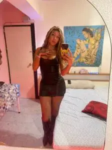 Travestis en Murcia: Me llamo Dahiana y soy trans ¿te gustaría quedar conmigo?