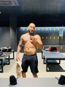 Escort masculino en Valencia: RICARDO DE LUJO MORENO TATUADO CON EXCELENTE ATENCION