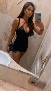 Chicas escorts en Málaga: SOY ALICIA 22 AÑITOS BRASILEÑA NUEVA MARBELLA ELVIRIA