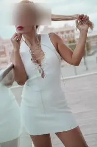 Chicas escorts en Valencia: Samantha una mujer y extrovertida te llenare de gustos en lo que hago