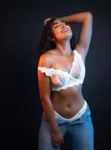 Chicas escorts en Barcelona: Naomi! deslumbrante bellezón!