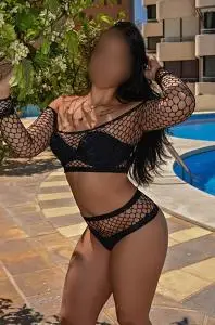 Chicas escorts en Alicante: Colombiana morena, joven  pocos días