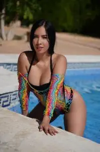 Chica escort en Alicante: LUNA, GUAPA COLOMBIANA EN ELCHE