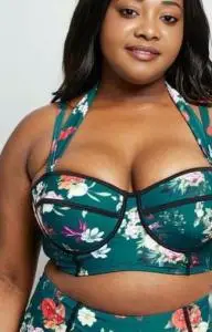 Masajes eroticos en Tarragona: HOLA BUENAS ! SOY LAURA UNA MUJER ADICTIVA DULCE CARIÑOSA EL VENDRELL LAS 24...