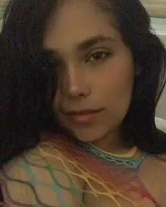 Chicas escorts en Valencia: JOVEN SOÑADORA Y PERSEVERANTE ,TODO LO QUE ME PROPONGO LO LOGRO