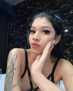 Travestis en Albacete: Me llamo Lina ¿hacemos algo bonito juntos?